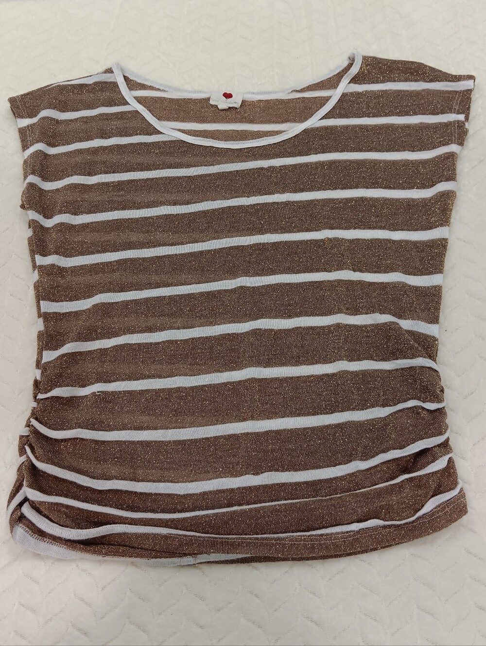 One Clothing Woman's Top Short Sleeve Shimmery.